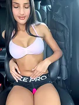 alanaexplicit69 from StripChat is Freechat