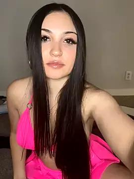AlanaFoxyy from StripChat is Freechat