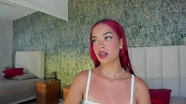 AlannaBlakes from StripChat is Freechat