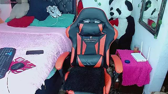 Customizable and immersive - Activate your taste buds and check-out our delicious choice of bondage cams streams with excited models getting their amazing bodies screwed with their beloved sex toys.