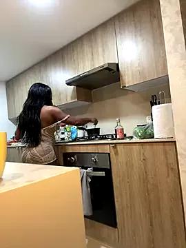 Alianaxlover_ from StripChat is Freechat