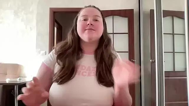 Alice898 from StripChat is Freechat
