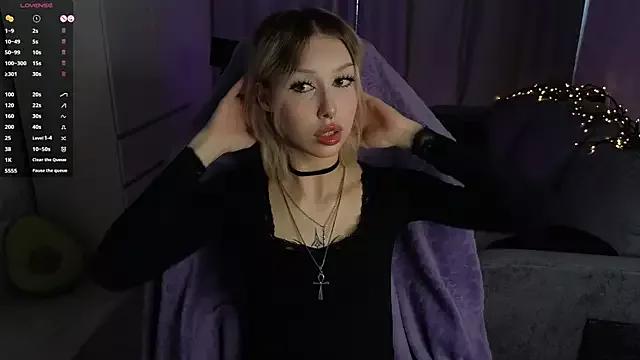 Customizable and immersive - Activate your taste buds and check-out our delicious choice of bondage cams streams with excited models getting their amazing bodies screwed with their beloved sex toys.