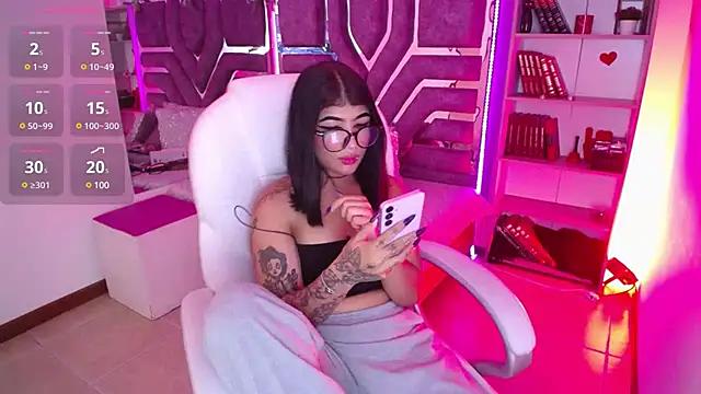 Customizable and immersive - Activate your taste buds and check-out our delicious choice of bondage cams streams with excited models getting their amazing bodies screwed with their beloved sex toys.