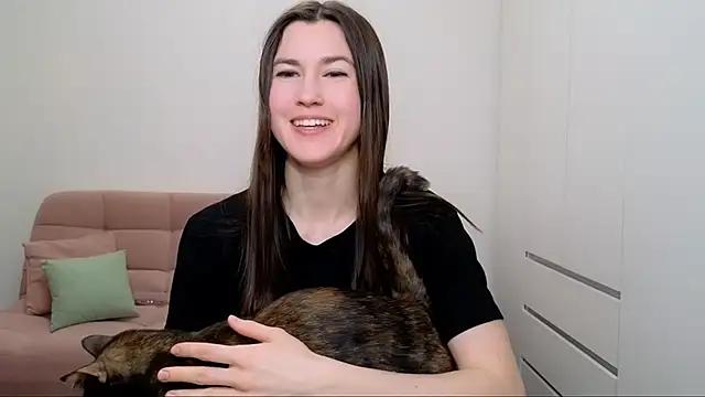 AliciaNewell from StripChat is Freechat