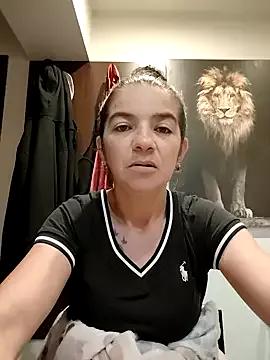 alinaalinutzq from StripChat is Freechat