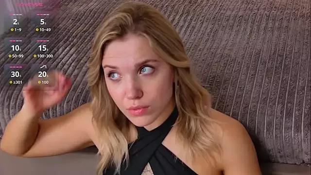 AlisaMyers from StripChat is Freechat