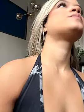 Alisha-Bond from StripChat is Freechat