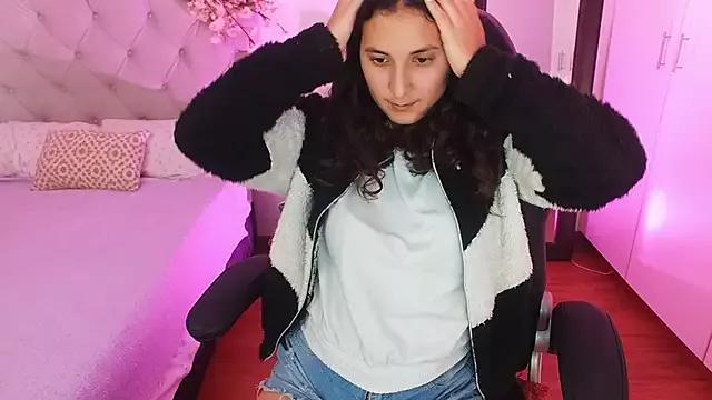 aliss9 from StripChat is Freechat