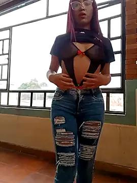 allison-rosse from StripChat is Freechat