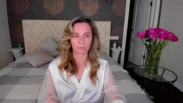 AllisonWilliams from StripChat is Freechat