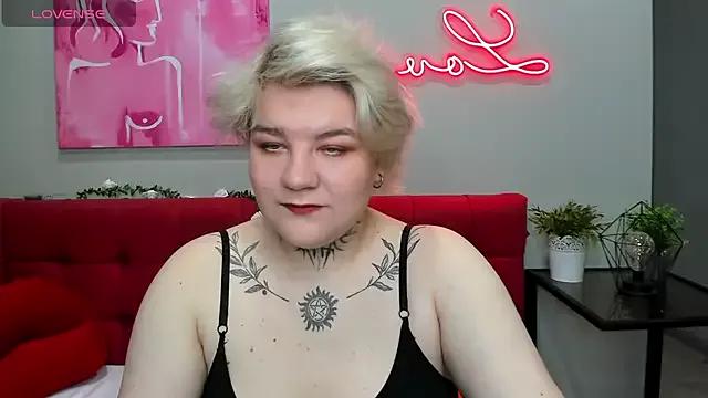 Amanda_Cruzz from StripChat is Freechat