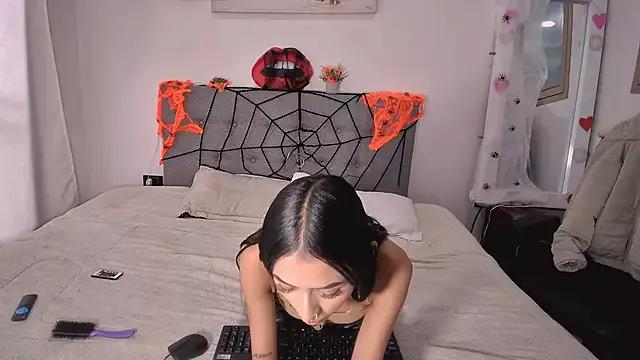 Customizable and immersive - Activate your taste buds and check-out our delicious choice of bondage cams streams with excited models getting their amazing bodies screwed with their beloved sex toys.