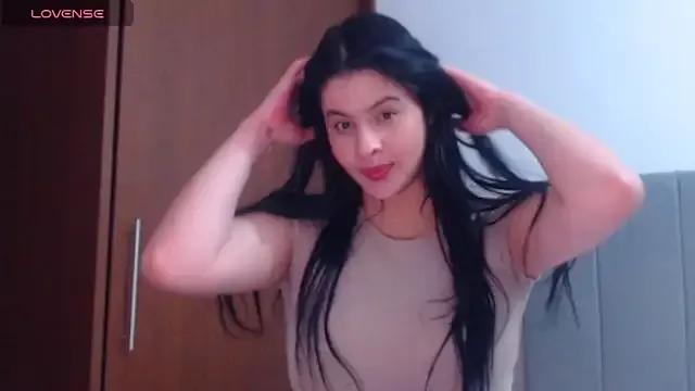 Ameliaco18 from StripChat is Freechat
