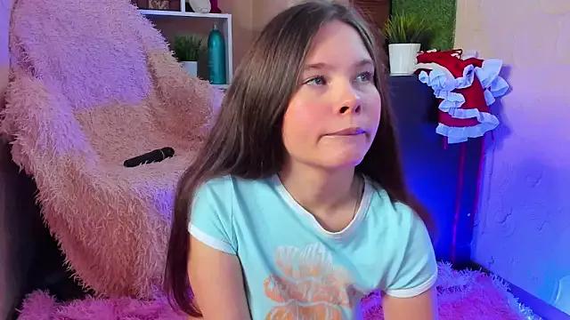 amelialy from StripChat is Freechat