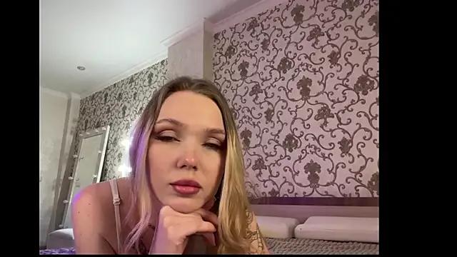 Amelly_04Sun from StripChat is Freechat