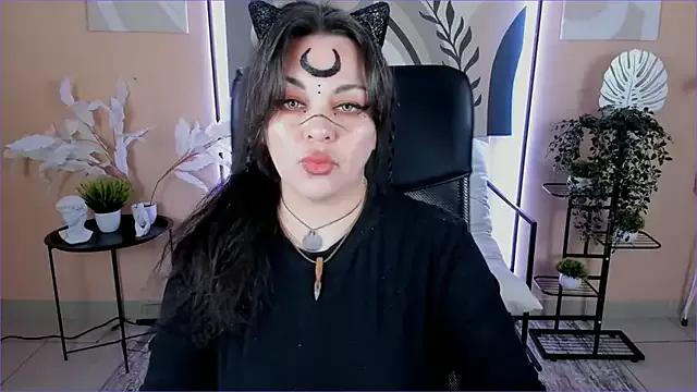 AmiraDevill from StripChat is Freechat