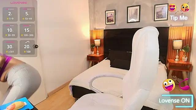 Andrea_Cattan from StripChat is Freechat