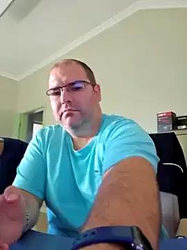 Andrew1900529 from StripChat is Freechat