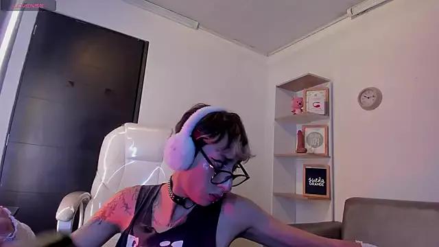 Angeel_of_lust from StripChat is Freechat