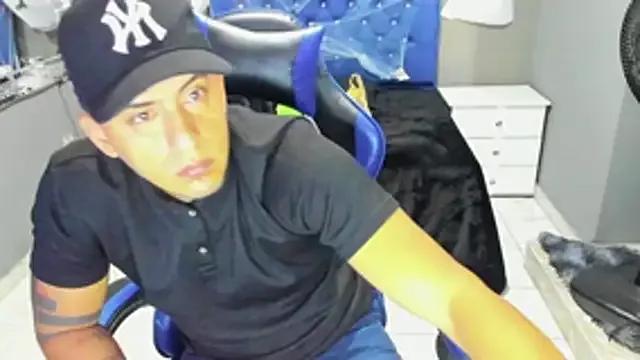 Customizable and immersive - Activate your taste buds and check-out our delicious choice of bondage cams streams with excited models getting their amazing bodies screwed with their beloved sex toys.