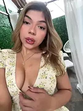 AngelBlushXXX from StripChat is Freechat