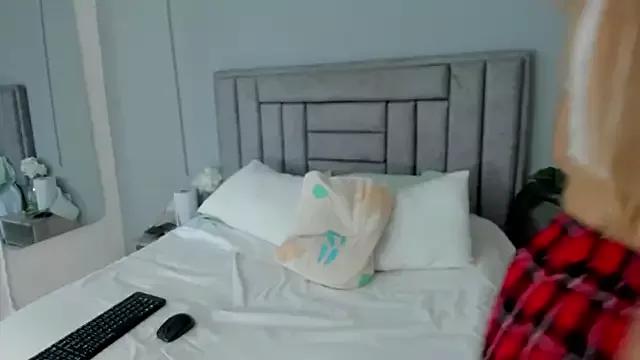 angelie_rose from StripChat is Freechat