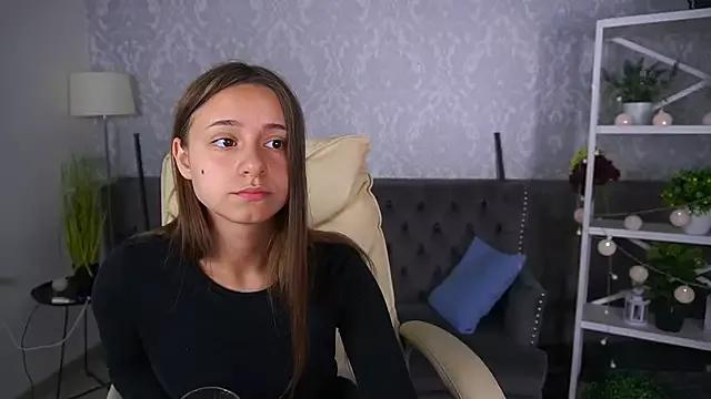 AnnaPearl from StripChat is Freechat