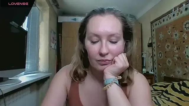 AnnaXLovers from StripChat is Freechat