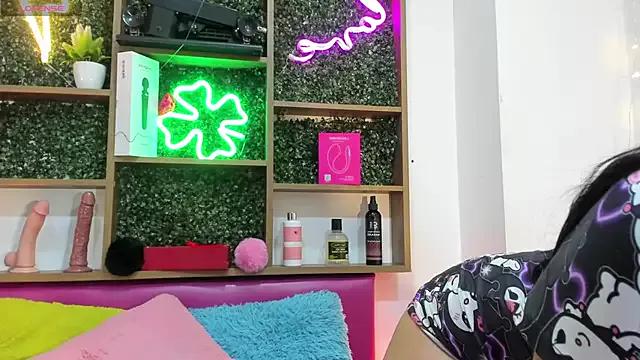 Customizable and immersive - Activate your taste buds and check-out our delicious choice of bondage cams streams with excited models getting their amazing bodies screwed with their beloved sex toys.
