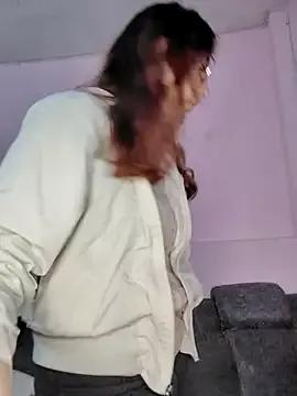 AnnieSparkle from StripChat is Freechat
