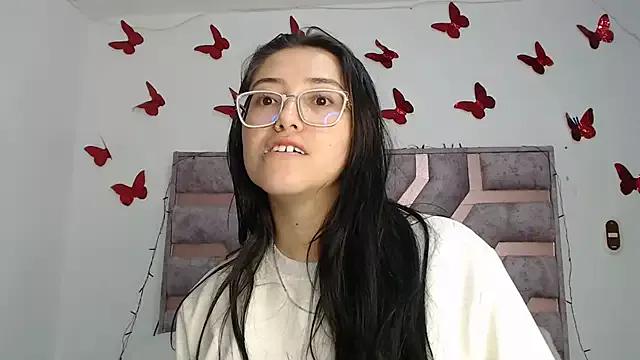 Anny-Fox from StripChat is Freechat