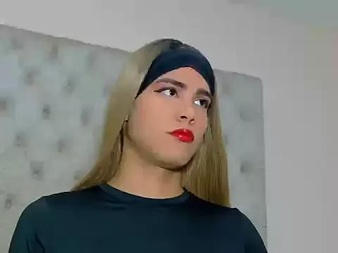 AnnyBackerr from StripChat is Freechat