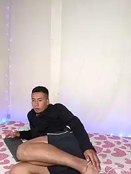 AprilFtMax from StripChat is Freechat