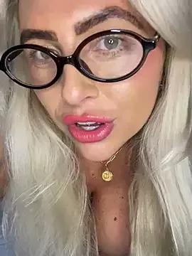 Arabellalee23 from StripChat is Freechat