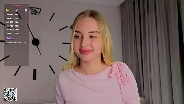 Customizable and immersive - Activate your taste buds and check-out our delicious choice of bondage cams streams with excited models getting their amazing bodies screwed with their beloved sex toys.