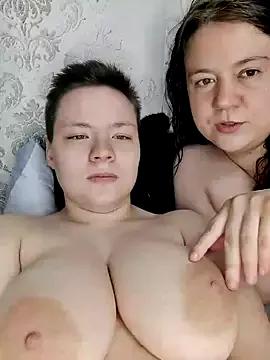 Photos of AriaCuteOh from StripChat is Freechat