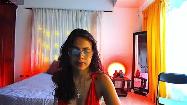 ariadna_brow from StripChat