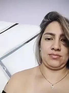 Ariana_Blaze1 from StripChat is Freechat