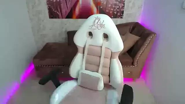 Customizable and immersive - Activate your taste buds and check-out our delicious choice of bondage cams streams with excited models getting their amazing bodies screwed with their beloved sex toys.