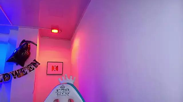 Customizable and immersive - Activate your taste buds and check-out our delicious choice of bondage cams streams with excited models getting their amazing bodies screwed with their beloved sex toys.