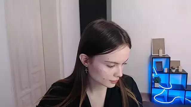 Ariella_ari from StripChat is Freechat