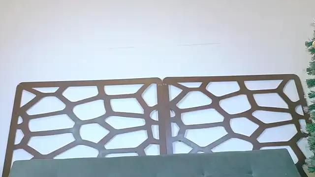 ashley_jonee from StripChat is Freechat