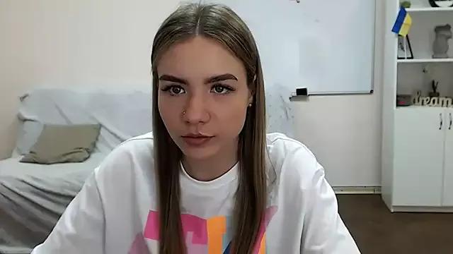 aSingleOne from StripChat is Freechat