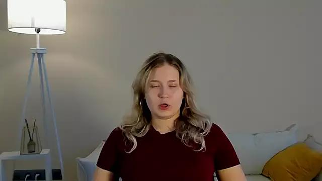 AuraBogucki from StripChat is Freechat