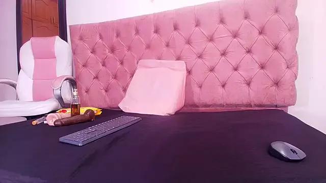 Customizable and immersive - Activate your taste buds and check-out our delicious choice of bondage cams streams with excited models getting their amazing bodies screwed with their beloved sex toys.