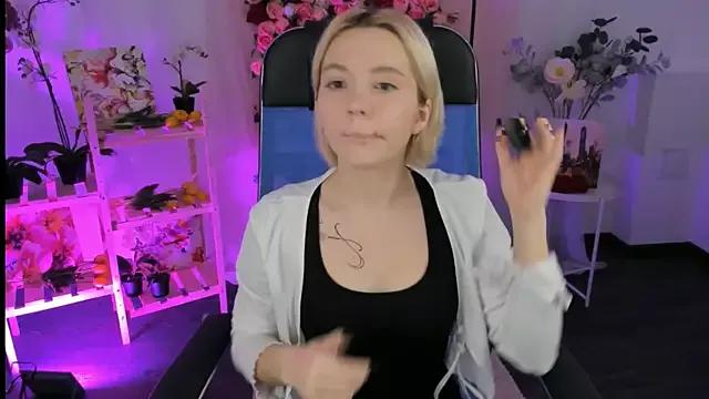 Customizable and immersive - Activate your taste buds and check-out our delicious choice of bondage cams streams with excited models getting their amazing bodies screwed with their beloved sex toys.