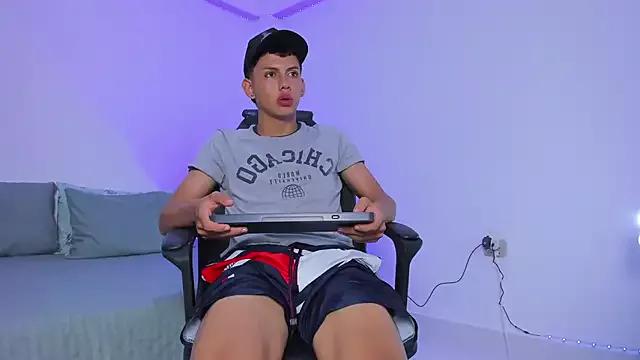 Customizable and immersive - Activate your taste buds and check-out our delicious choice of bondage cams streams with excited models getting their amazing bodies screwed with their beloved sex toys.