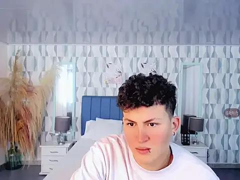 Axel_savage from StripChat is Freechat