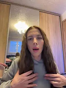 BabeAde from StripChat is Freechat